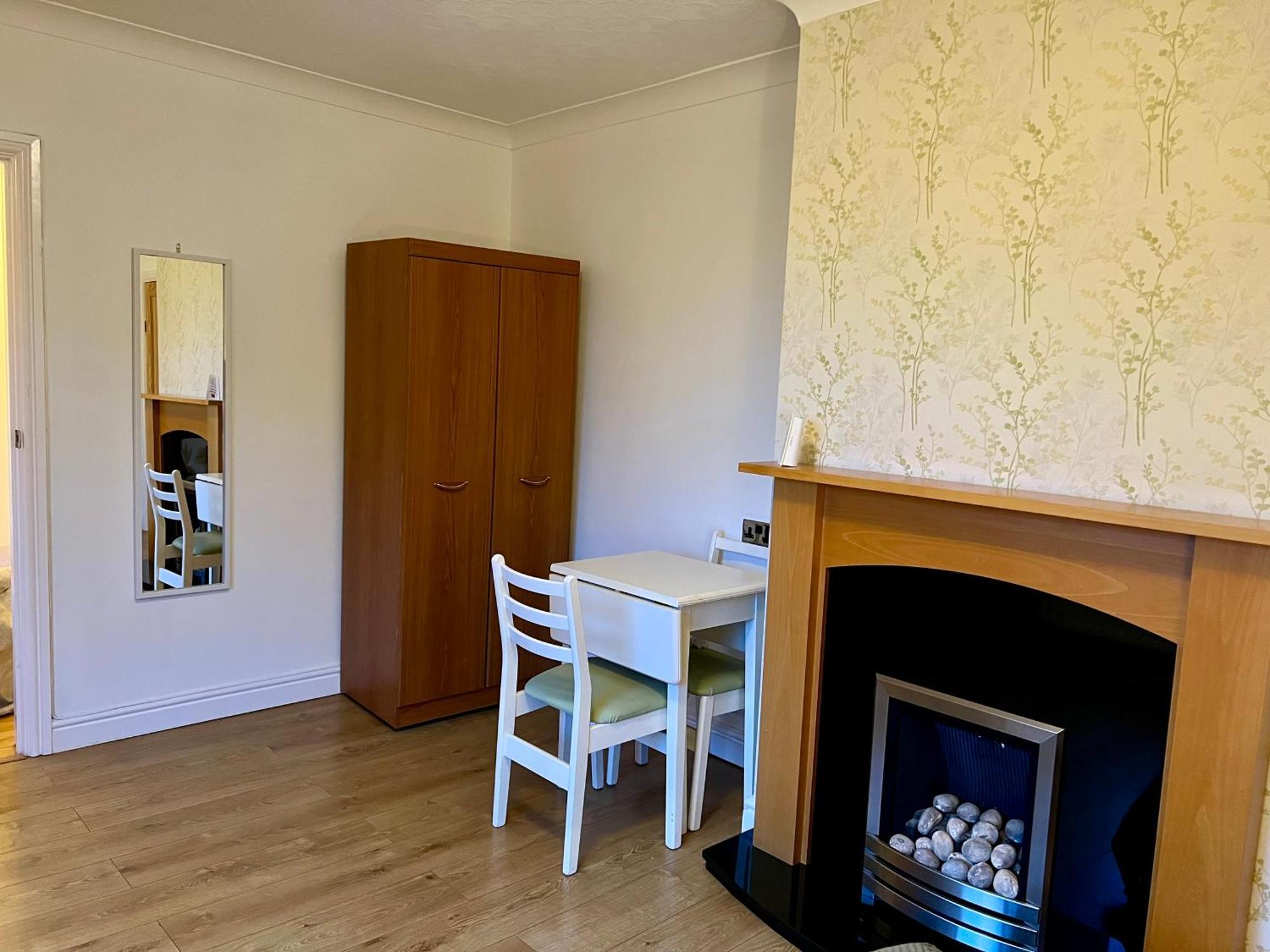 Housefield Stay, Room 4 Stoke-on-Trent Exterior foto